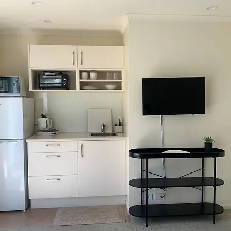 March Apartments Dunedin Room photo