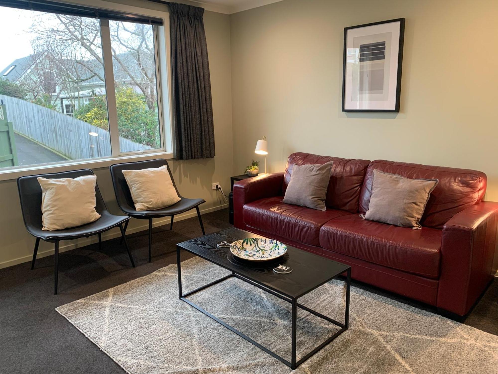 Apartment March