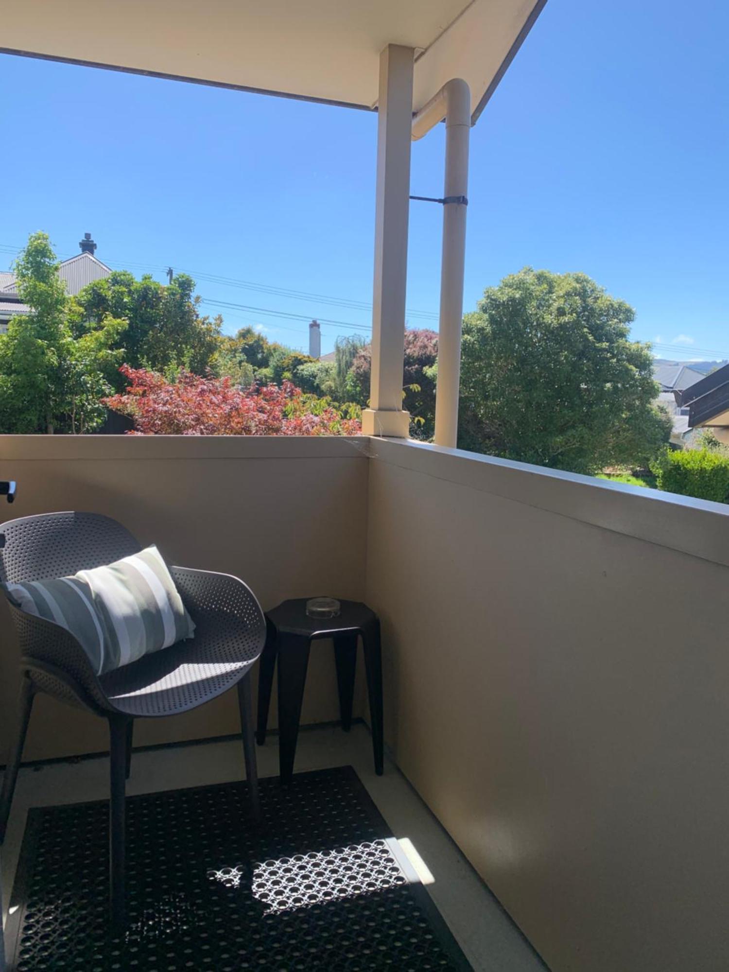 March Apartment *